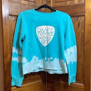Women’s Fruit of the Loom Sweatshirt Size Medium